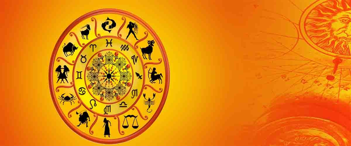 Best Famous online astrologer in Bangalore cover